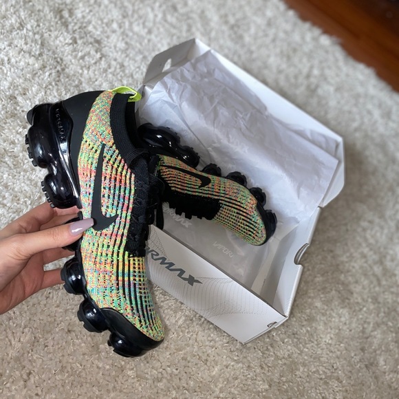 air vapormax flyknit 3 multicolor